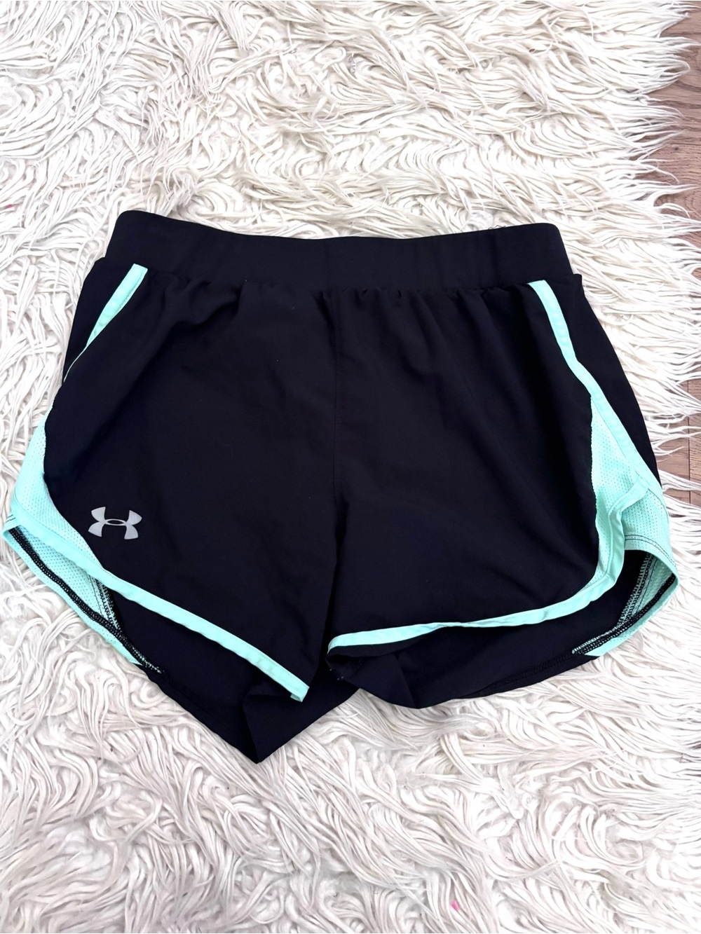 ❗️Under Armour Black Athletic Running Shorts with Mint Trim